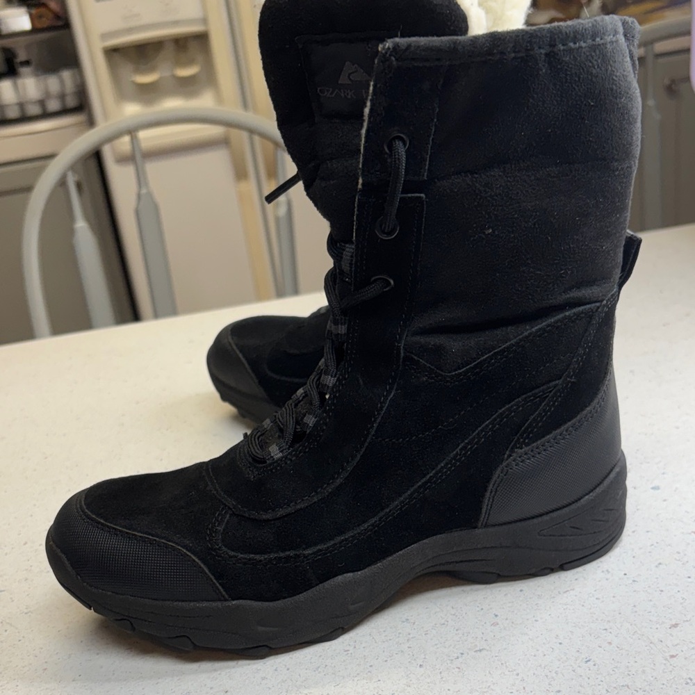 Ozark Trail Black Winter Boots with White Lining